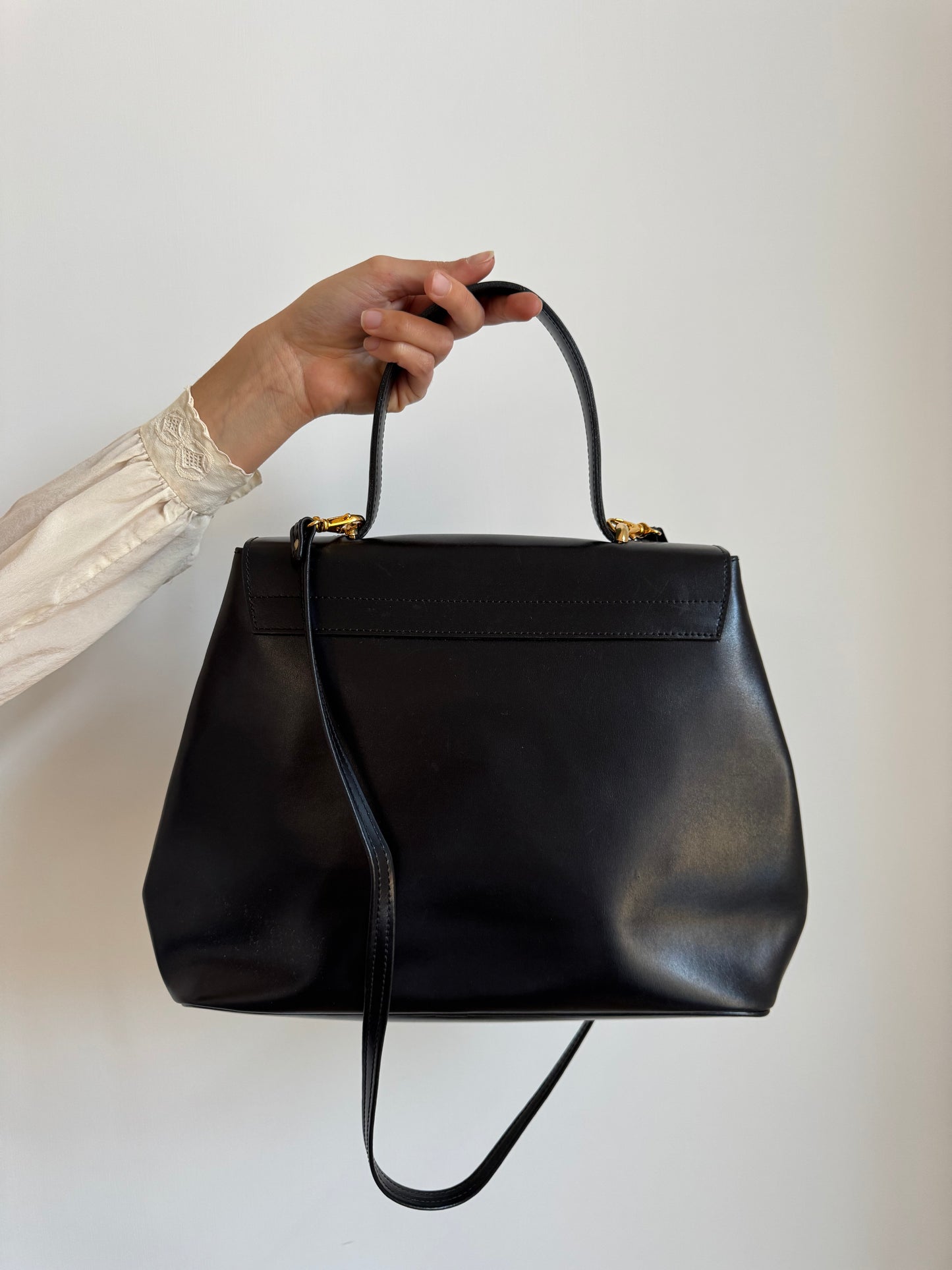 BORSA A MANO IN PELLE