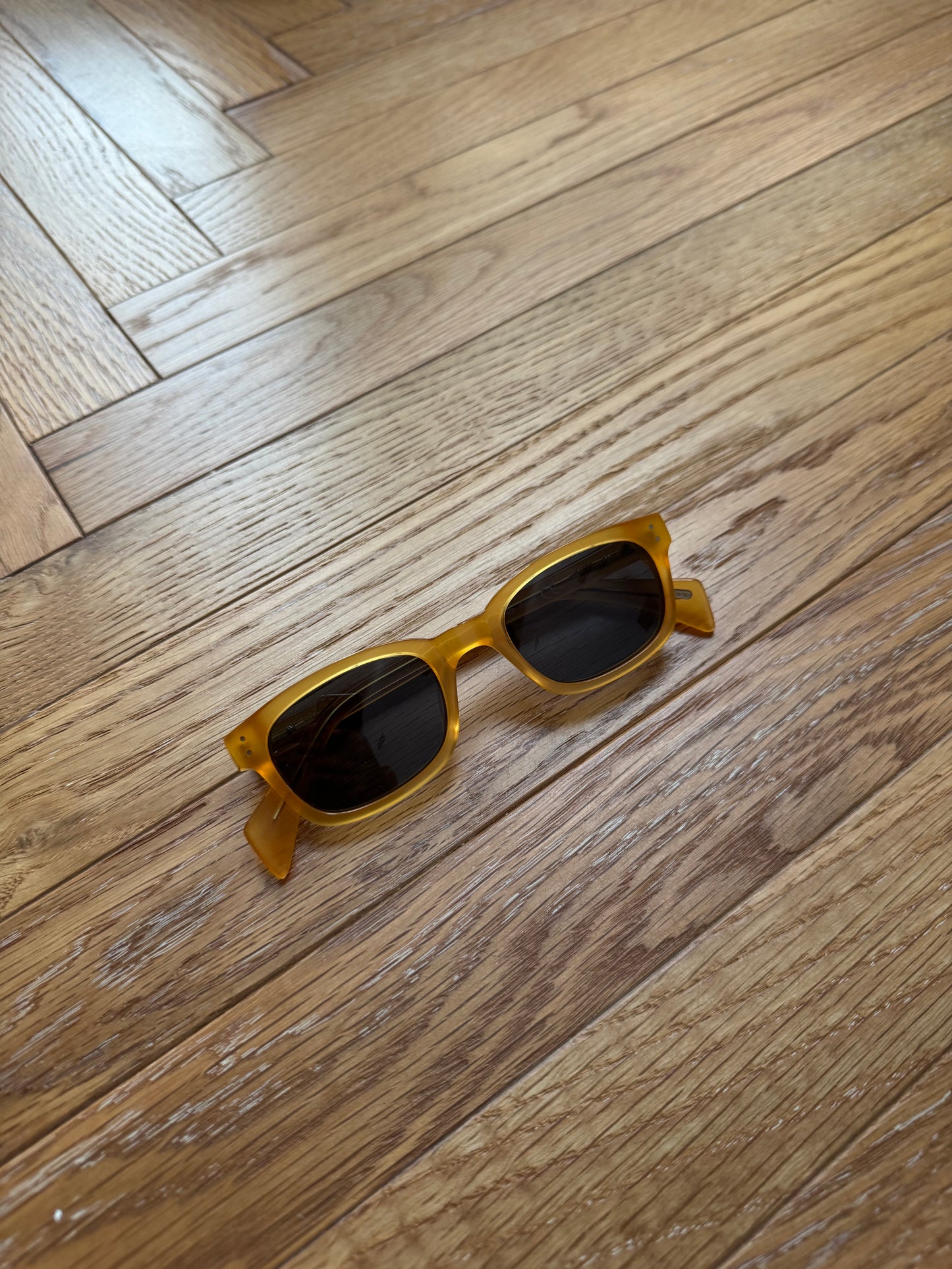 OCCHIALI DA SOLE RETTANGOLARI