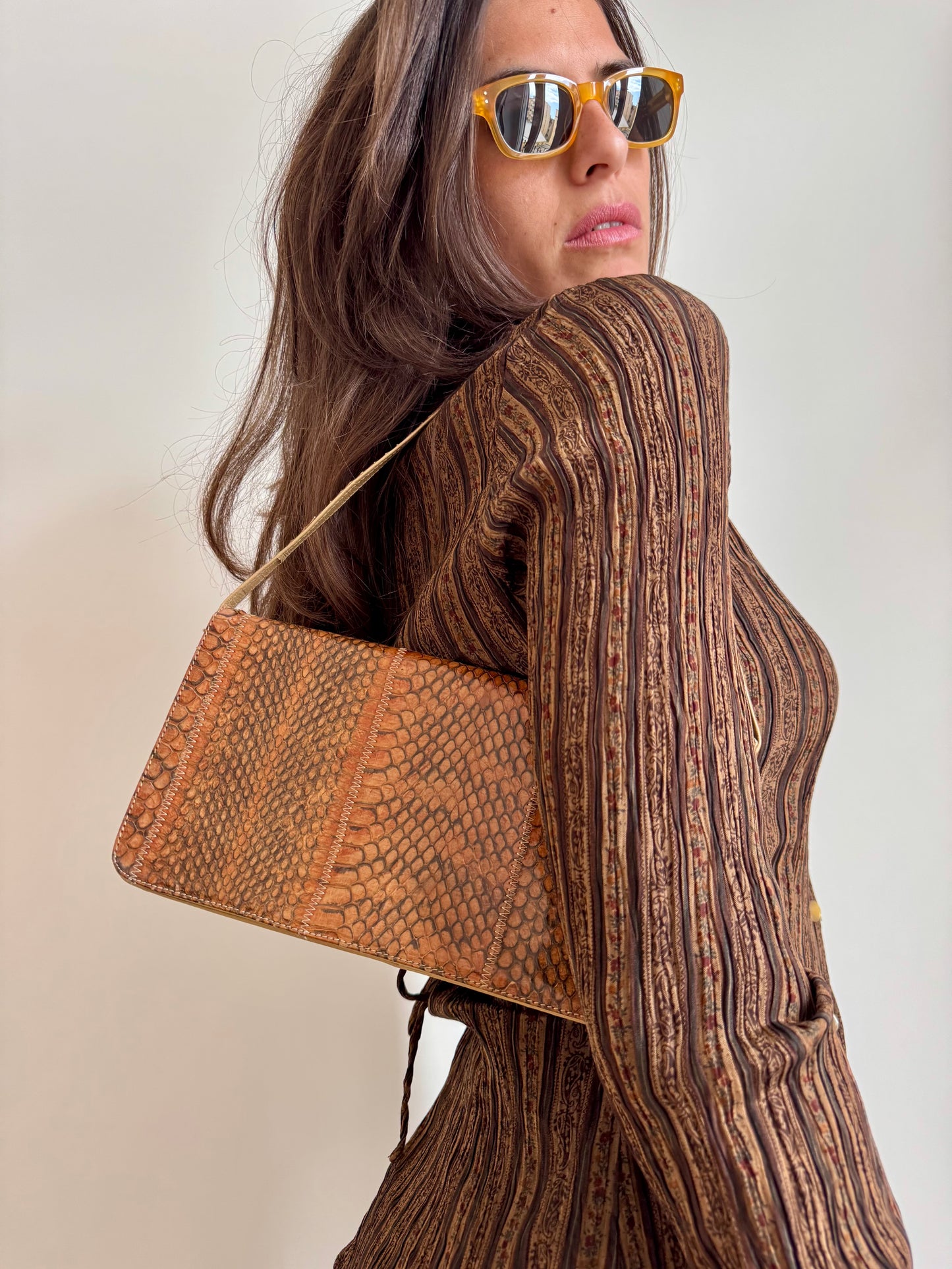 BORSA A SPALLA EFFETTO PITONE