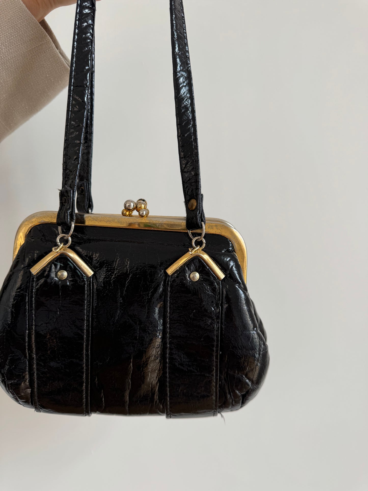 BORSA A SPALLA NERO LUCIDO