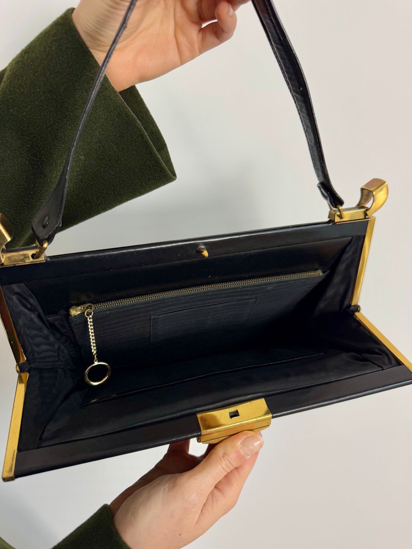 BORSA A SPALLA IN PELLE