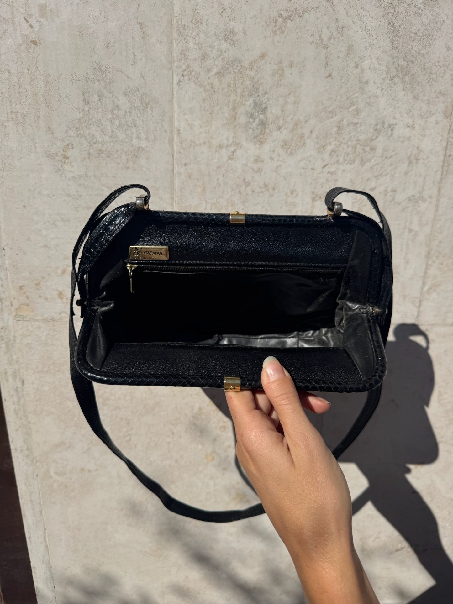 POCHETTE CON TRACOLLA PITONE