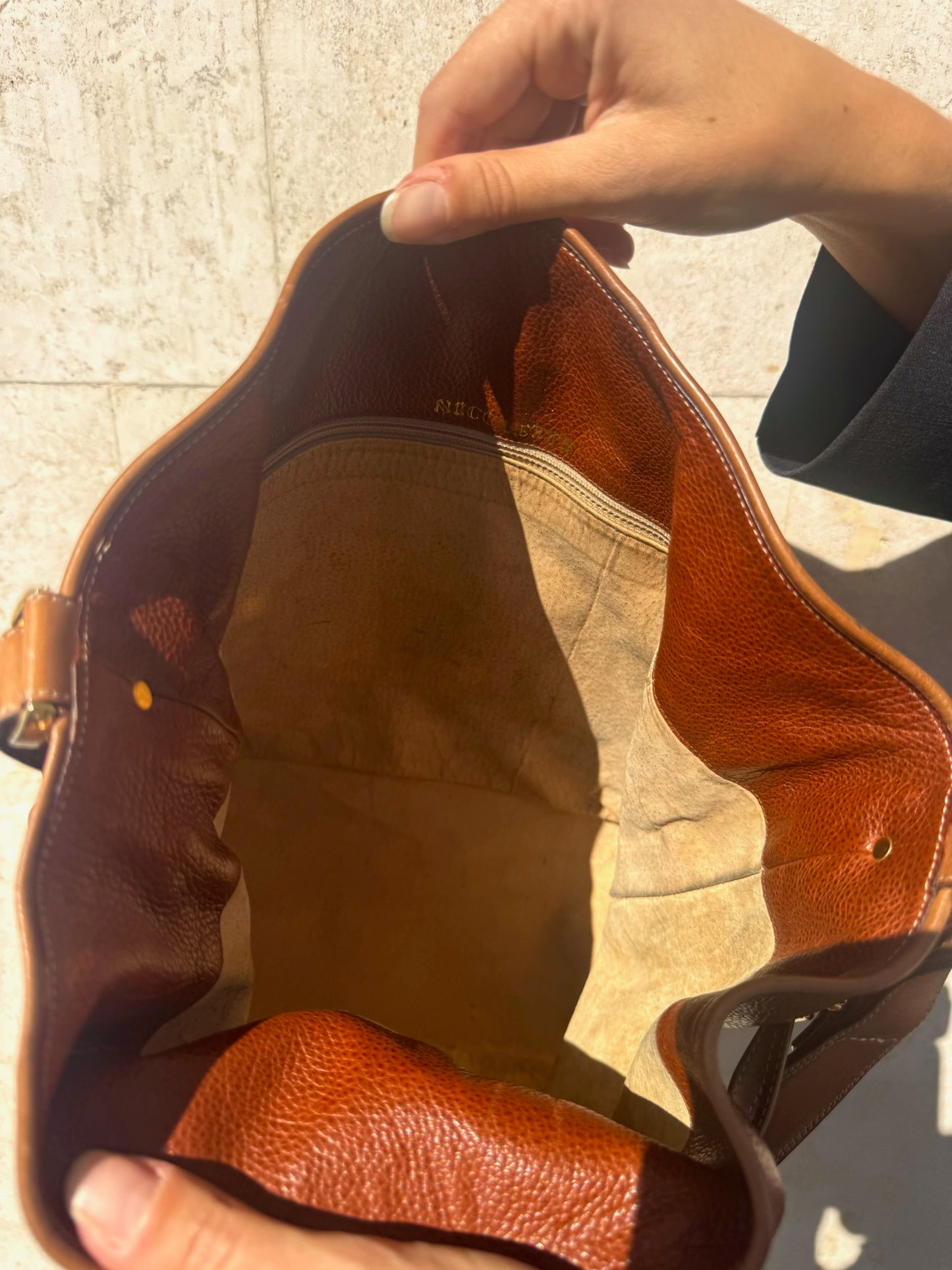 SECCHIELLO A SPALLA IN CUOIO