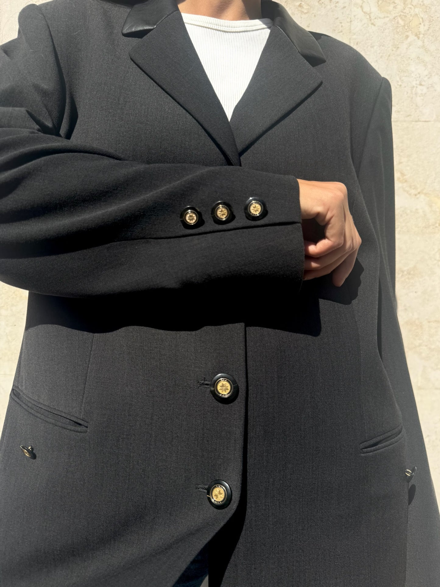 BLAZER GRIGIO CON DETTAGLI IN PELLE