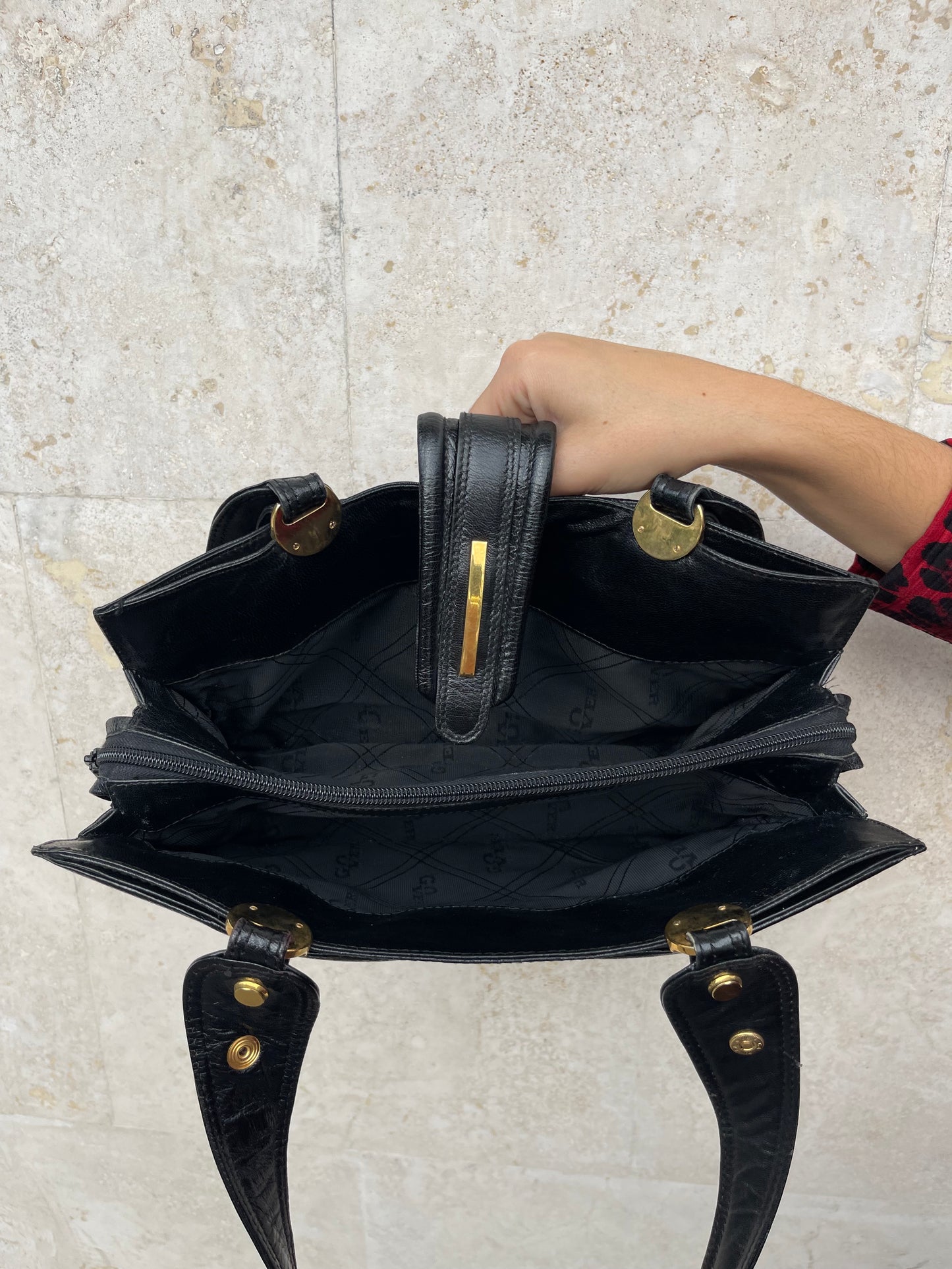 REAL BLACK LEATHER SHOULDER BAG