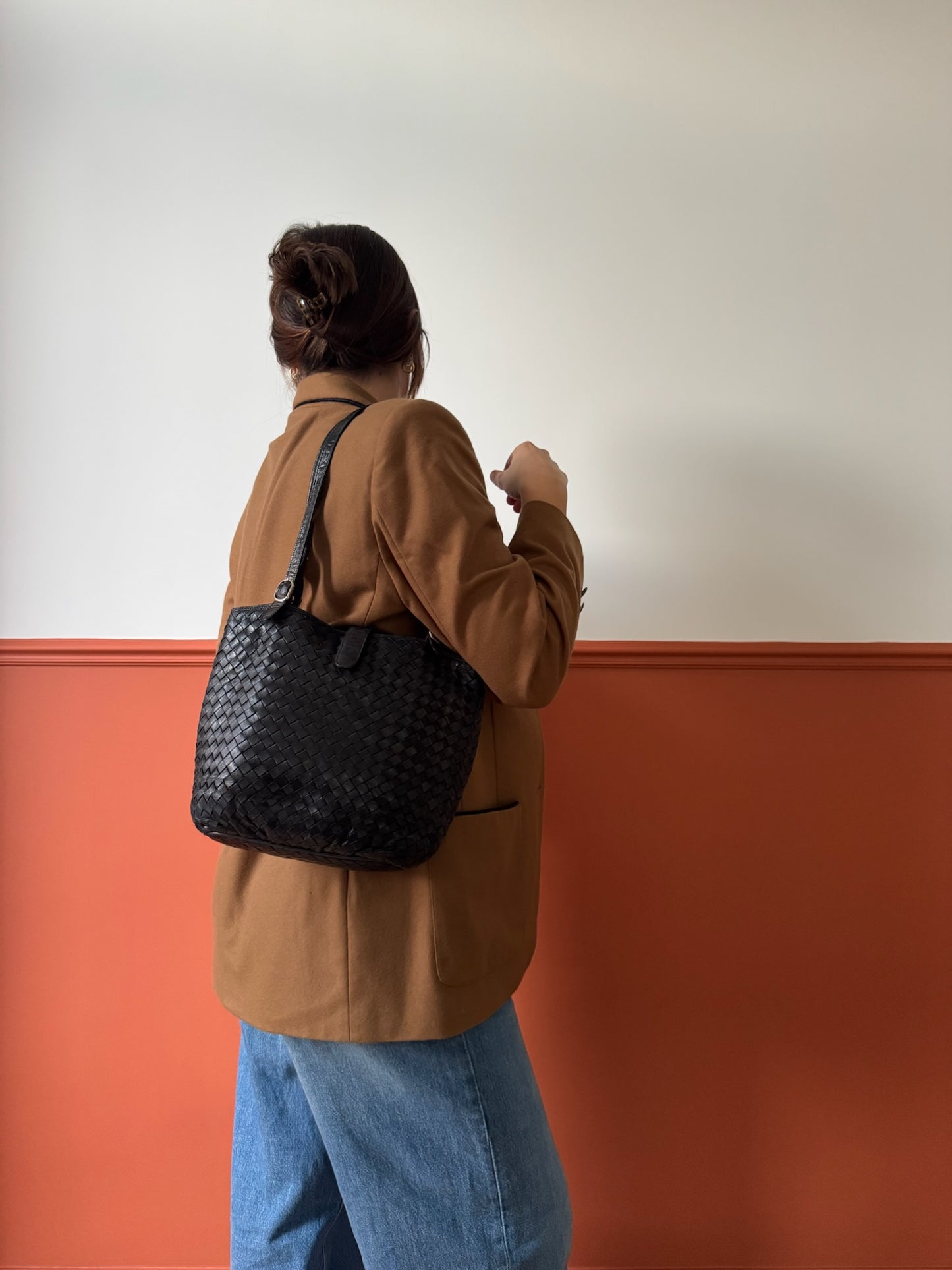 BORSA A SPALLA IN PELLE INTRECCIATA