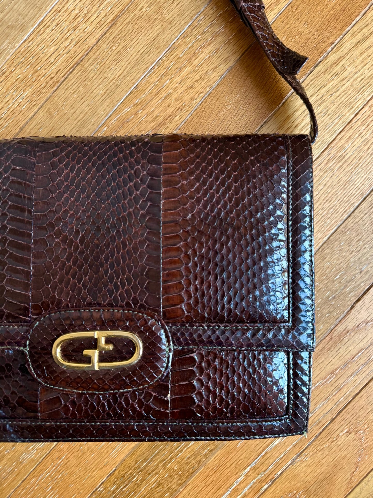 BORSA IN PELLE A TRACOLLA MARRONE