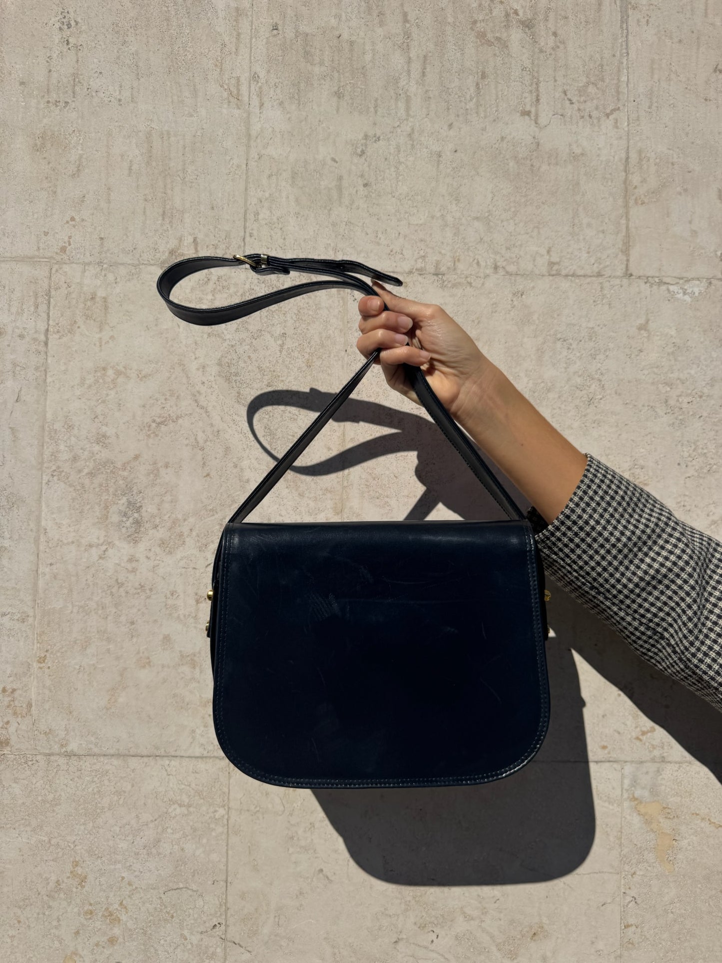 BORSA A TRACOLLA BLU IN VERA PELLE