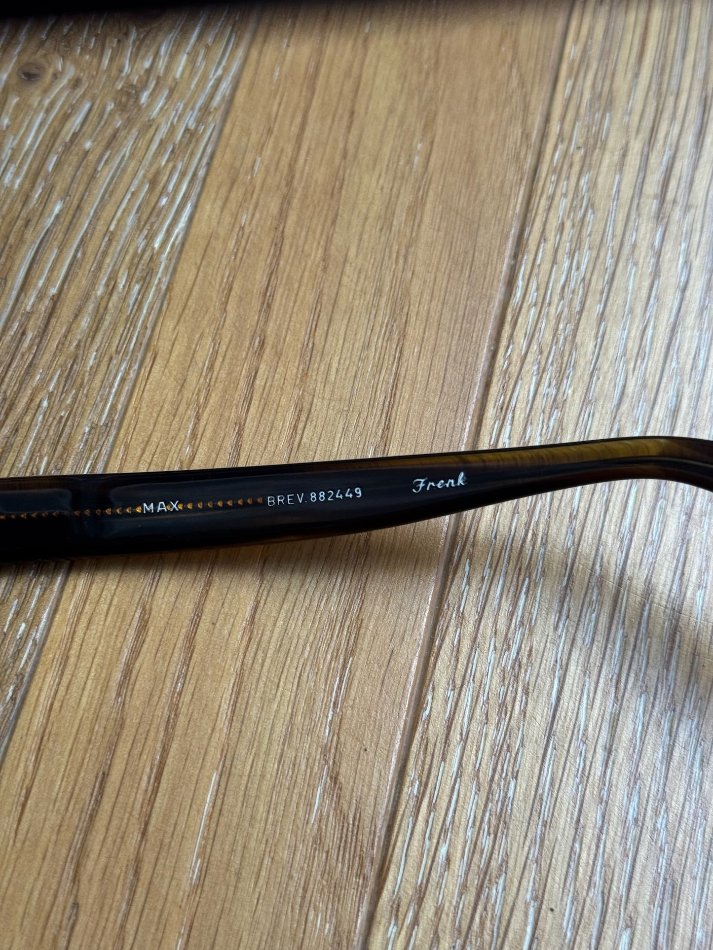 OCCHIALI DA SOLE RETTANGOLARI