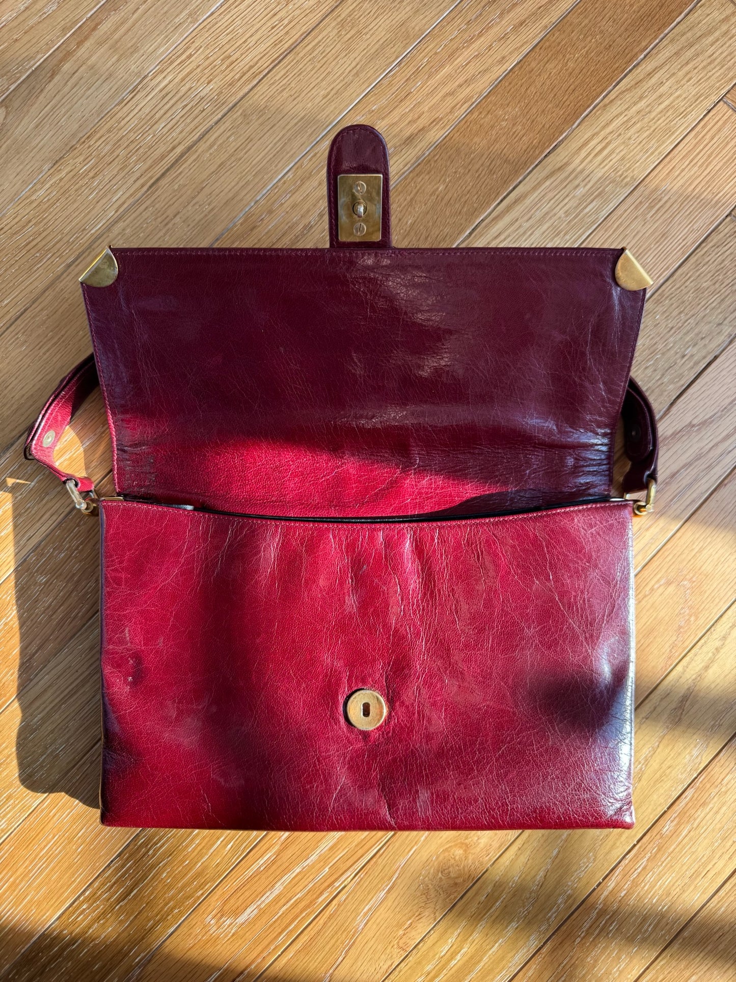 BORSA A SPALLA BORDEAUX IN PELLE