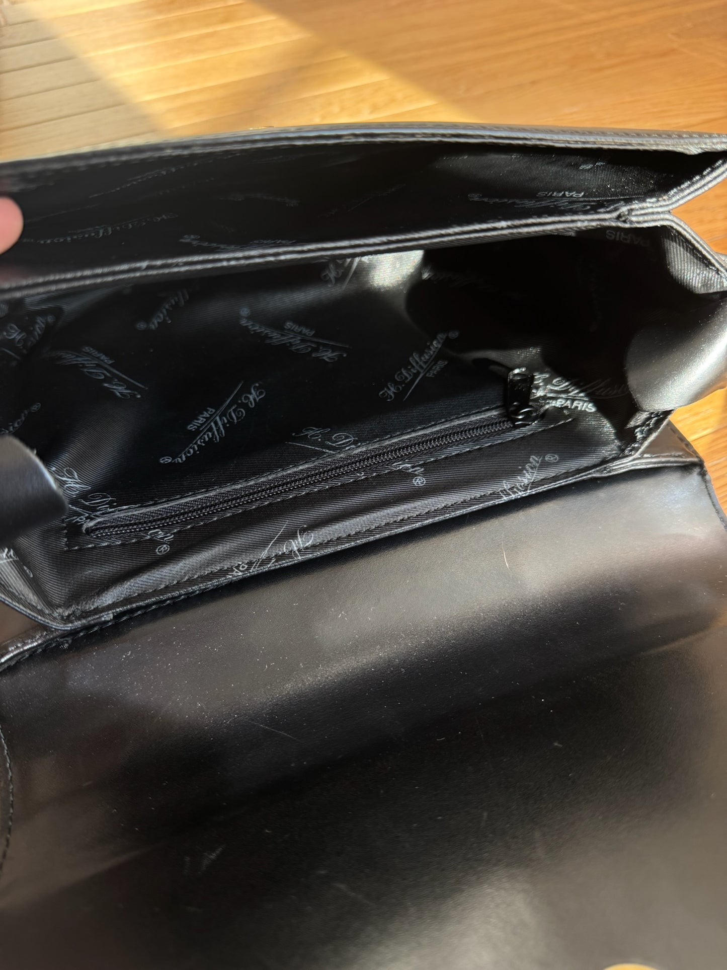 BORSA A SPALLA NERA IN VERA PELLE