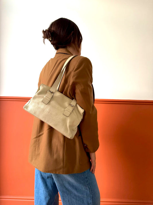 BORSA A SPALLA OFF WHITE MARTELLATA